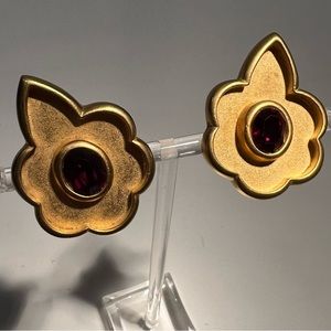 Karl Lagerfeld Leaf and Stone clip earrings